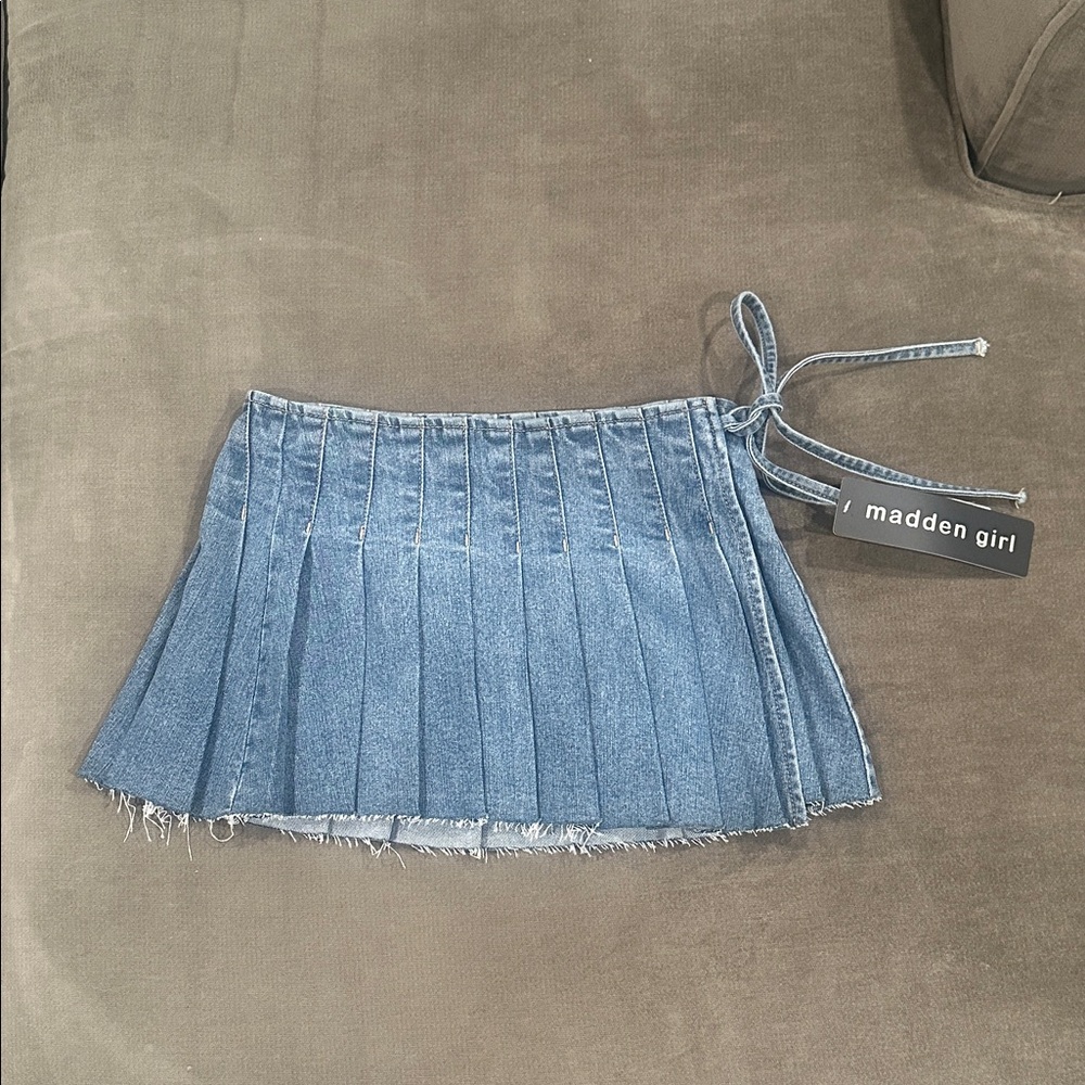 Mini Jean skirt